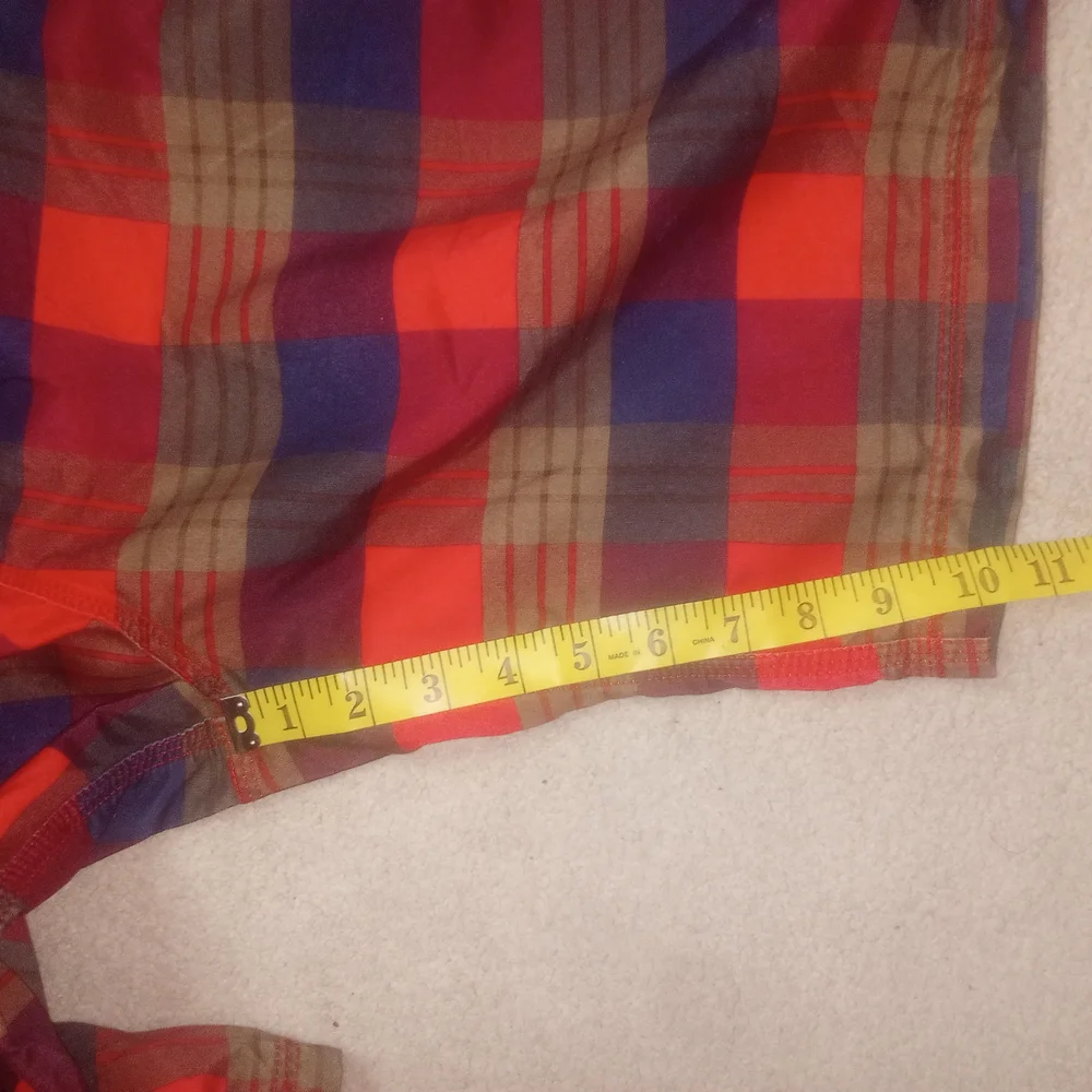 Nike Red and Blue Board Shorts with Plaid Design Sz 32 ( M )